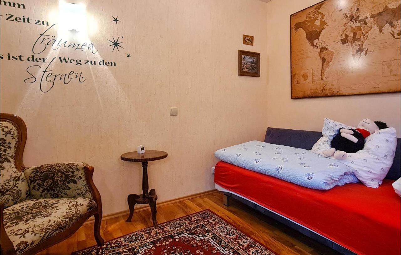 2 Bedroom Cozy Apartment In Suhl Exterior photo