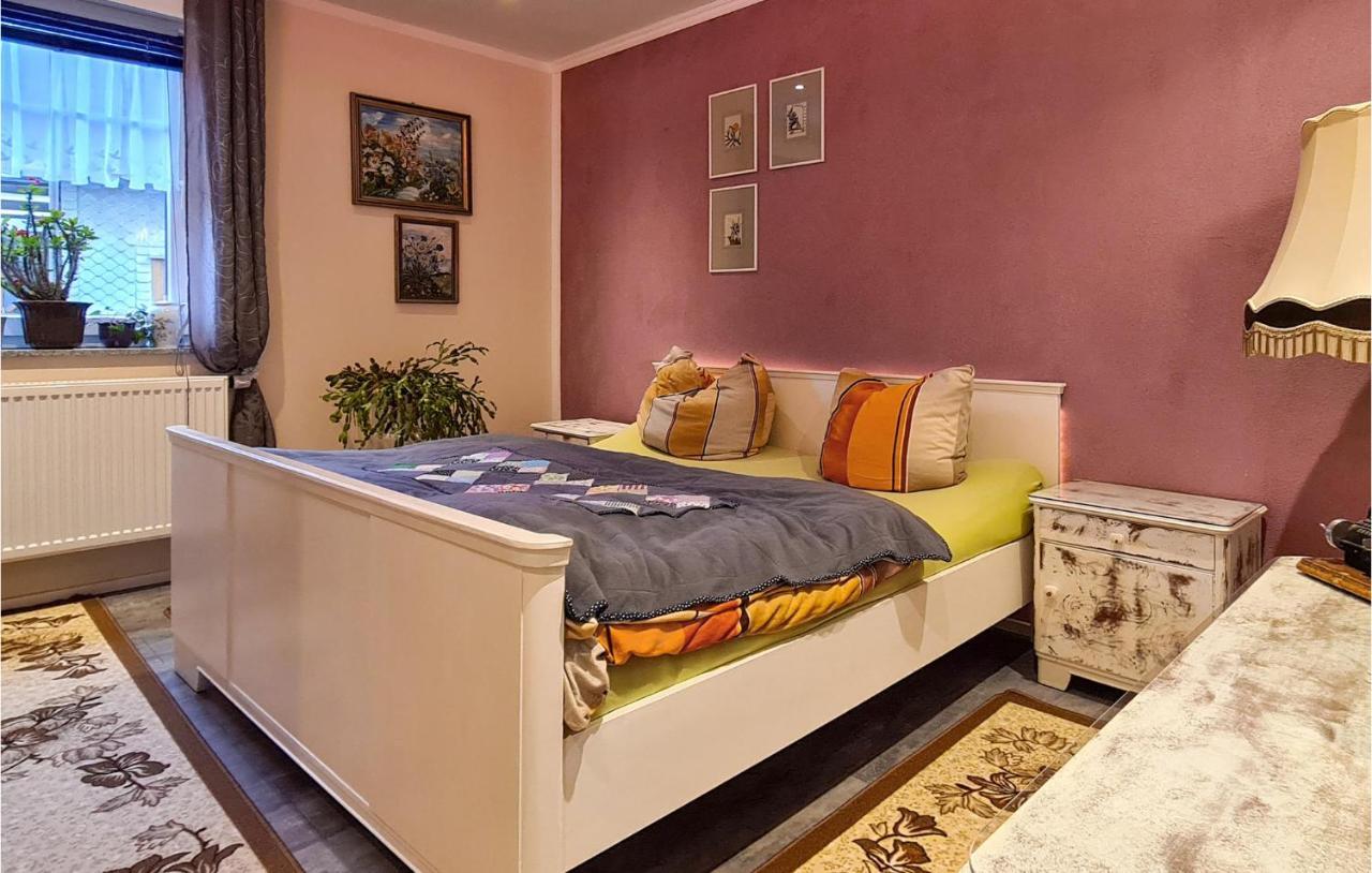 2 Bedroom Cozy Apartment In Suhl Exterior photo