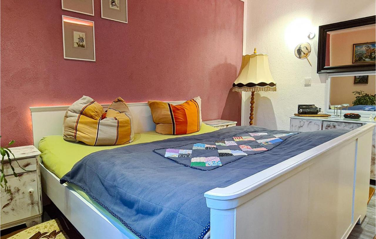 2 Bedroom Cozy Apartment In Suhl Exterior photo