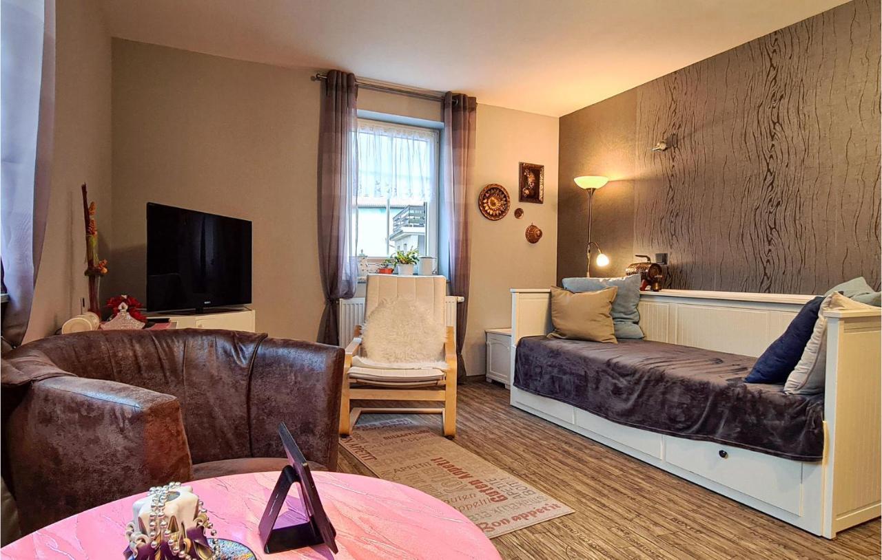 2 Bedroom Cozy Apartment In Suhl Exterior photo